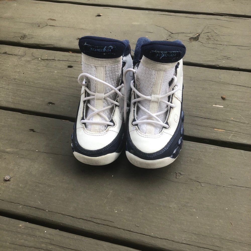 Toddler Jordan Retro 9
